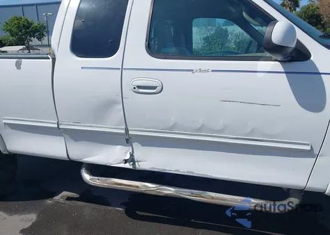 1998 Ford F-150 Lariat/Standard/Xl/Xlt из США, поврежденный, VIN 1FTRX18L8WKA86341